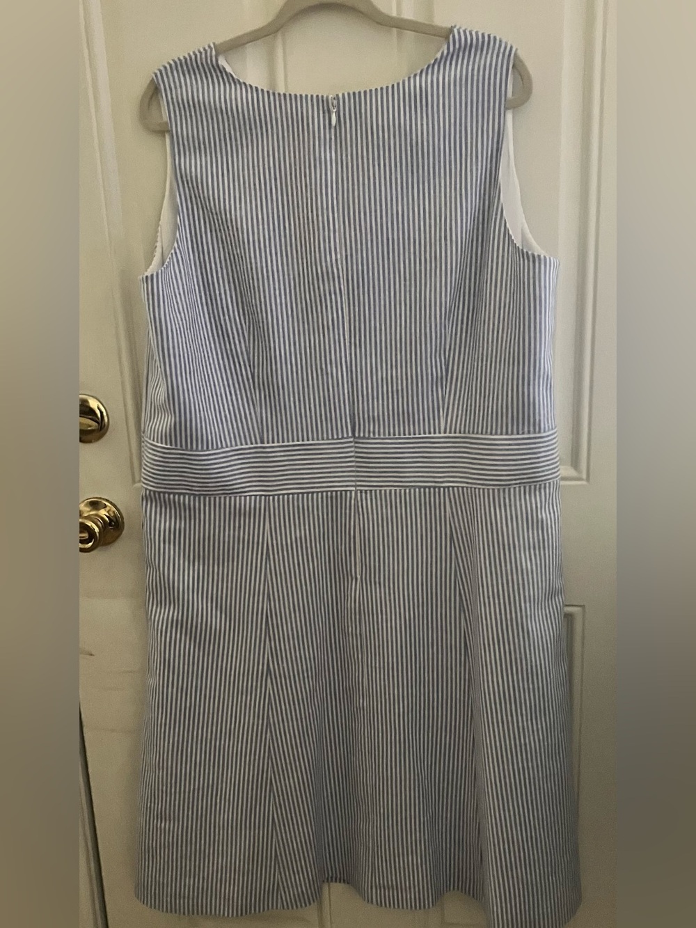 Talbots Seersucker Fit & Flare Dress in Ocean Stripe -16W - Picture 2 of 9